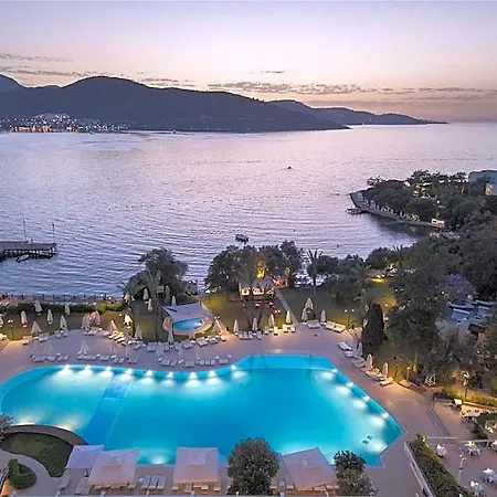 Doubletree By Hilton Bodrum Isil Club Ultra אתר נופש