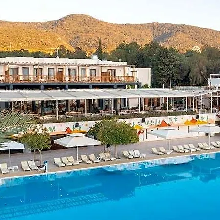 Doubletree By Hilton Bodrum Isil Club Ultra 5* טורבה