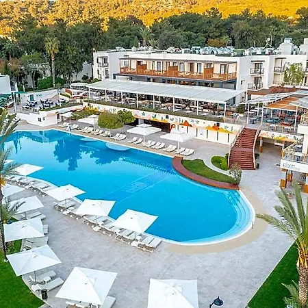Doubletree By Hilton Bodrum Isil Club Ultra אתר נופש 5*