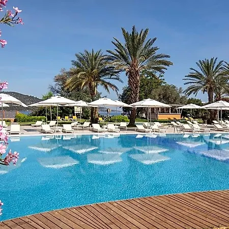 Doubletree By Hilton Bodrum Isil Club Ultra 5*