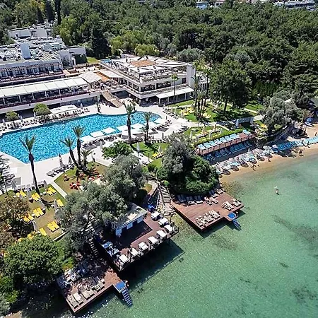 Doubletree By Hilton Bodrum Isil Club Ultra אתר נופש טורבה