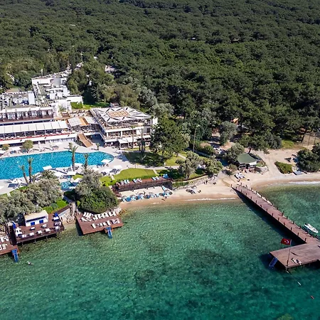 Doubletree By Hilton Bodrum Isil Club Ultra Resort 5*