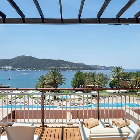Doubletree By Hilton Bodrum Isil Club Ultra אתר נופש 5*