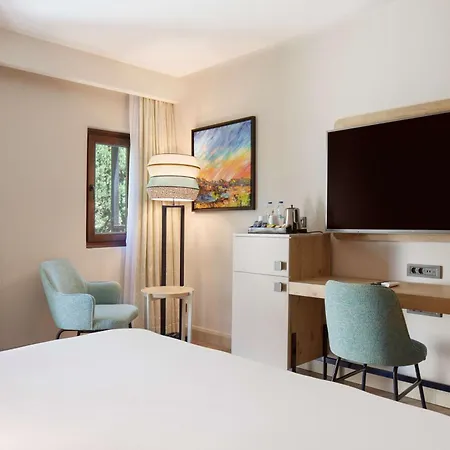 Doubletree By Hilton Bodrum Isil Club Ultra Resort 5*