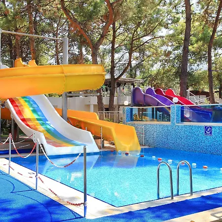 אתר נופש Doubletree By Hilton Bodrum Isil Club Ultra טורבה