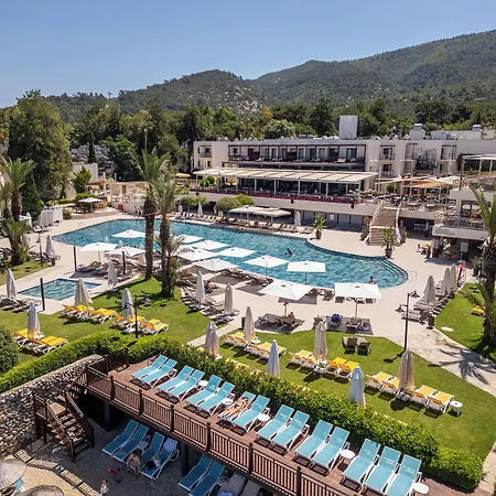 אתר נופש Doubletree By Hilton Bodrum Isil Club Ultra
