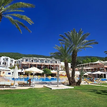 Doubletree By Hilton Bodrum Isil Club Ultra 5*