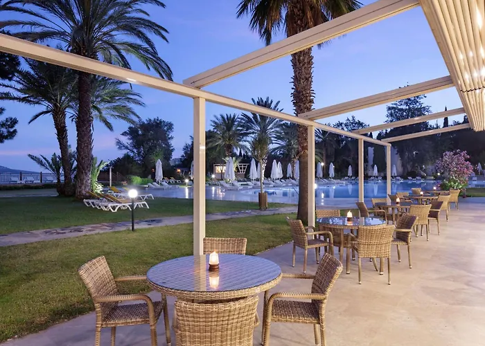Doubletree By Hilton Bodrum Isil Club Ultra 5*